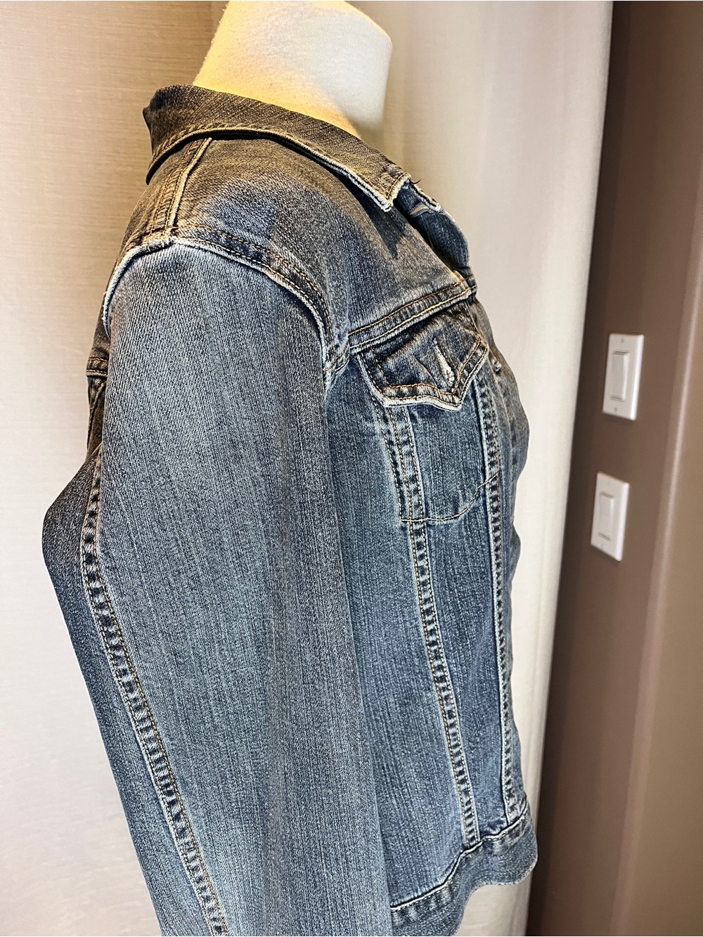 GAP Women's Denim Jacket - Blue Wash